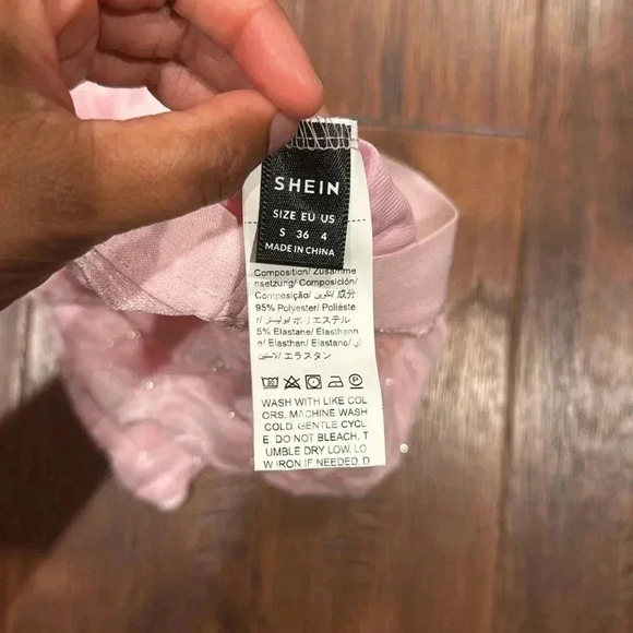 NWOT! SMALL SIZE 4 LIGHT PINK SEQUIN MINI SKIRT - Picture 5 of 6